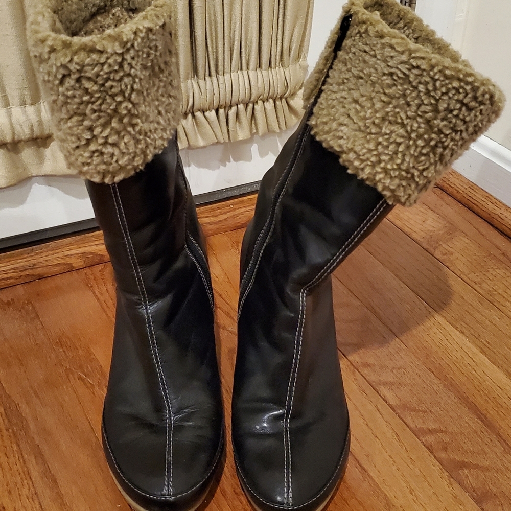 Womens Easyspirit brand boot.
